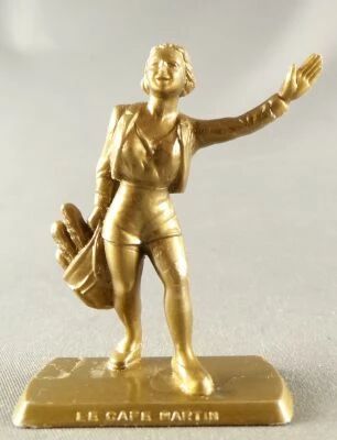 Figurine Publicitaire Caf� Martin La Vie au Grand Air n� 17 Scoute Portant un Sac de Pain