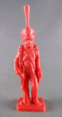 Figurine Publicitaire Imp�rial (Flan & Entremets) Crio Beverly - Napol�on & l\'Arm�e Imp�riale - Soldat d\'Infanterie (Rouge)