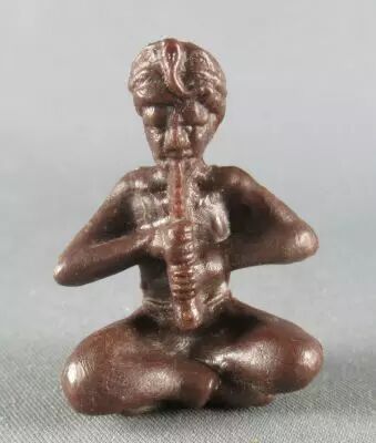 Figurine Publicitaire La Roche Aux F�es - Le Cirque - Charmeur de Serpent