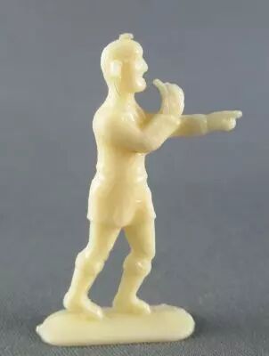 Figurine Publicitaire Le Baby L\'Aiglon - S�rie Sports - Football Arbitre sifflant
