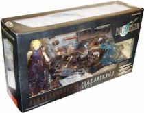 Final Fantasy VII - Cloud Strife & Hardy Daytona - Diamond action figure