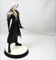Final Fantasy VII - Sephiroth - Statue en resine cold-cast 1/8ème Kotobukiya