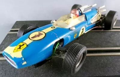 Fleischmann Auto Rallye 3200 - Ferrari 158 N�7 F1 Bleue 1965 John Surtees sans Boite 1/32