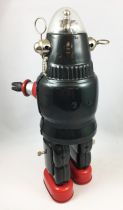 Forbidden Planet - Osaka Tin Toy Institute - Robby the robot