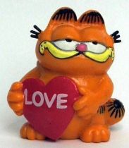 Garfield - Bully PVC Figure - Garfied with heart