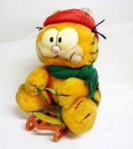 Garfield - Dakin & Co. Plush - Garfield takes the mountain