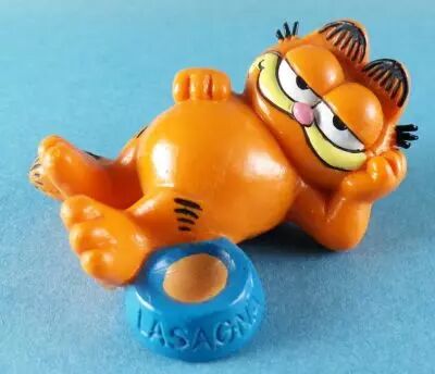 Garfield - Figurine PVC Bully - Garfield avec Lasagne