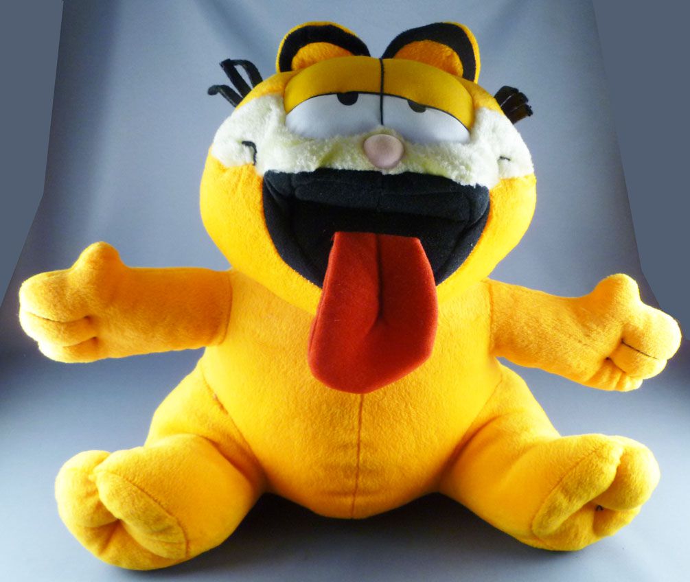 PLAY BY PLAY: Garfield Heart Soft Peluche 36cm Play By Play