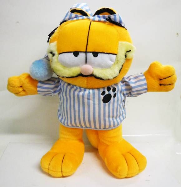 Garfield Peluche Doll Poupée en peluche Garfield nocturne Jouer par Play  Garfield Peluche Doll Garfield Peluche avec tags Garfield en pyjama -   France