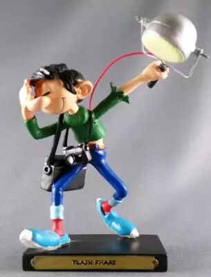 Gaston - Plastoy Resin Figure - Headlight Flash