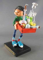 Gaston - Plastoy Resin Figure - Small Chemistry Laboratory