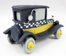 Gaston Lagaffe - Figurine PVC Plastoy - Gaston en voiture