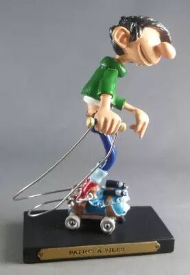 Gaston Lagaffe - Figurine R�sine Plastoy - Patins � Piles