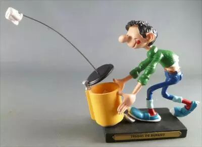 Gaston Lagaffe - Figurine R�sine Plastoy - Tennis de Bureau