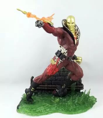 G.I.Joe H�ros Sans Fronti�res - Statue PVC 23cm - Profit Director Destro - Diamond Gallery Diorama