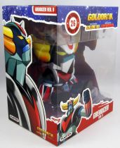  Goldorak - Plastoy - Figurine Tirelire 15cm SD Goldorak assis