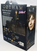 gotham___selina_kyle___action_figure_diamond_select__3_