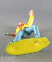 Guilbert - Wild West - Cow-boy 1 pistol left arm up yellow shirt