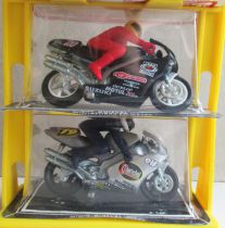 Guisval 04551 Présentoir de 6 Moto GP & pilote 1/32 NB Honda Suzuki