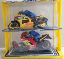 Guisval 11510 Store Dispay with 5 GP Motorbike & Pilot 1:22 MIB