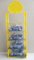 Guisval 27512 Store Dispay with 4 GP Motorbike Sete Gibernau Suzuki # 15 1:22 MIB