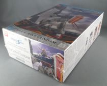 Gundam Seed - Bandai - GAT-X105 Aile Strike Gundam - 1:100 Action Figure Model Kit
