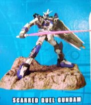 Gundam Seed - Battle Scarred 4.5\'\' Mobile Suit Action Figure - Scarred Duel Gundam