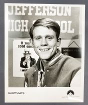Happy Days - Paramount Pictures (1990) - Richard Cunningham (Ron Howard) Lobby Card 