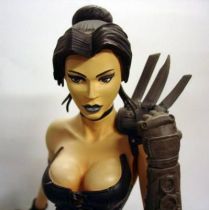 Heavy Metal FAKK2 - Julie 14\'\' Statue - N2Toys