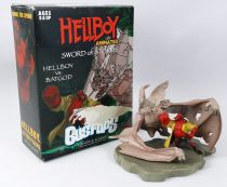 Hellboy Animated - Gentle Giant Bust-Ups - Sword of Storms Hellboy vs. Batgod