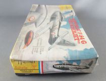 Heller - N°207 Republic F-84 G Thunderjet 2 Décorations 1:72 MISB