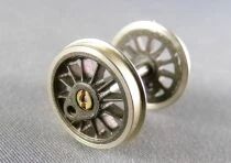 Ho 2 Roues Motrices 17mm &agrave; 12 Rayons + Essieu pour Locomotive Neuve 2