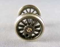 Ho 2 Roues Motrices 17mm &agrave; 12 Rayons + Essieu pour Locomotive Neuve 2