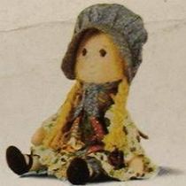 Holly Hobbie - Knickerbocker - Holly Hobbie 8\'\'Stuffed Doll (Mint in Box)