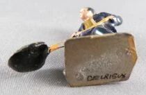 Hornby 0 Gauge French Hollow Lead Figure 45mm Railwayman with Shovel