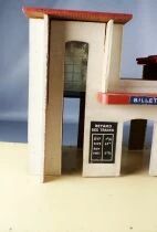 Hornby 0 Gauge Removable Train Station & Platform N°18 Wood