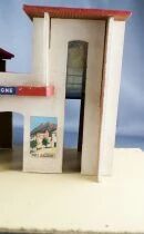 Hornby 0 Gauge Removable Train Station & Platform N°18 Wood