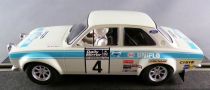 Hornby Scalextric C2643 - Ford Escort RS 1600 Mk 1 Uniflo N°4 Roger Clark Eclairage Neuve 1/32 Slot Car