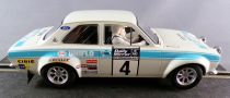 Hornby Scalextric C2643 - Ford Escort RS 1600 Mk 1 Uniflo N°4 Roger Clark Eclairage Neuve 1/32 Slot Car