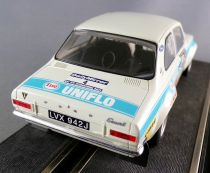 Hornby Scalextric C2643 - Ford Escort RS 1600 Mk 1 Uniflo N°4 Roger Clark Eclairage Neuve 1/32 Slot Car