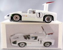 Hornby Scalextric C2811 - Chaparral 2F 1ère Brands Hatch 1967 N°1 Neuve 1/32 Slot Car