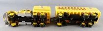 H&uuml;mmer Ho 1:87 Kraz Yellow Truck & Altenm&uuml;nster Beer Road Trailer
