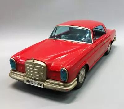 Ichiko (Japon) - Voiture � Friction en T�le 60cm - Mercedes 300 SE