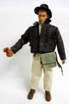 Indiana Jones - Hot Toys - Indy 12\'\' figure