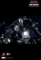 Iron Man - Iron Monger - 17.5\  figure Hot Toys Sideshow MMS 164