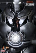 Iron Man - Iron Monger - 17.5\  figure Hot Toys Sideshow MMS 164