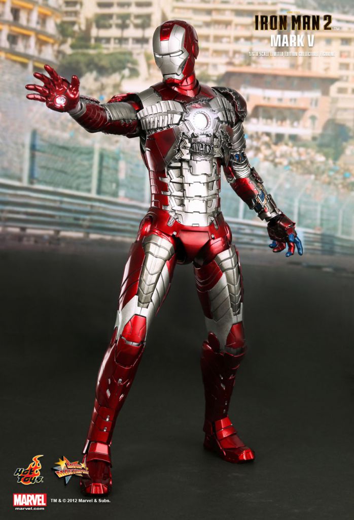 IRON MAN 2 MOVIE MARK 5 HOT TOYS LED BUST STATUE 1:4 COLLECTIBLE MARVEL AVENGERS 