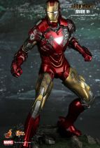 Iron Man 2 - Iron Man Mark VI - 12\  figure Hot Toys Sideshow MMS 132