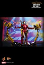 Iron Man 2 - Suit-Up Gantry w/Iron Man Mark IV - 12\  figure Hot Toys Sideshow MMS 160