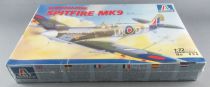 Italeri - N°094 WW2 Supermarine Spitfire Mk9 1:72 Mint in Sealed Box